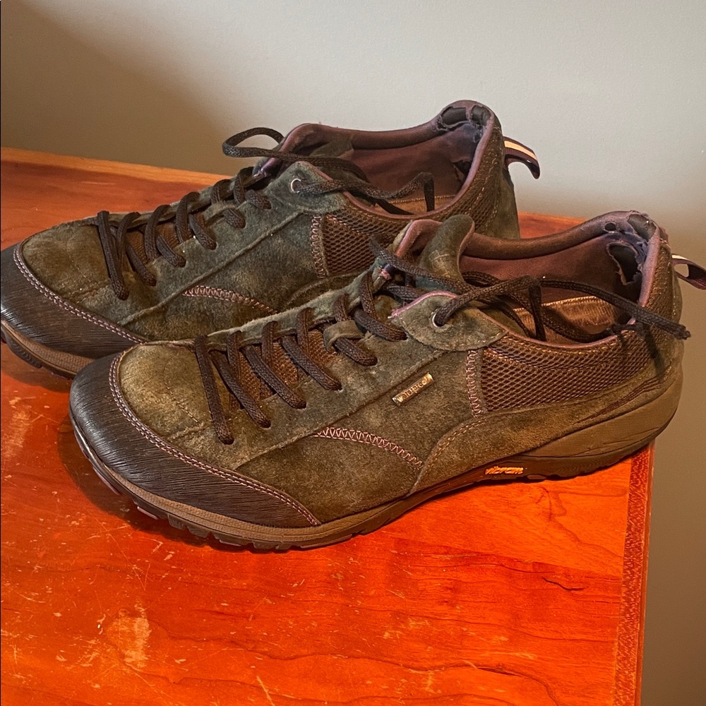 Dansko Green Suede Sneakers/hiking shoes, European size 42